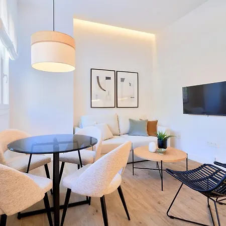 Lofts Parque De Huelin * Malaga