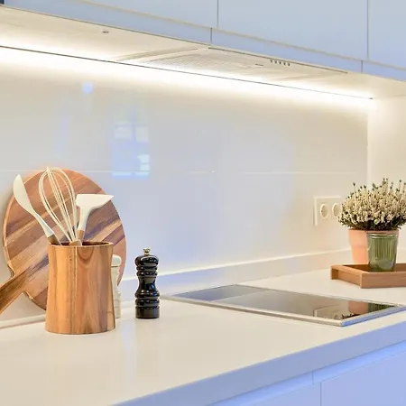 Lofts Parque De Huelin * Malaga