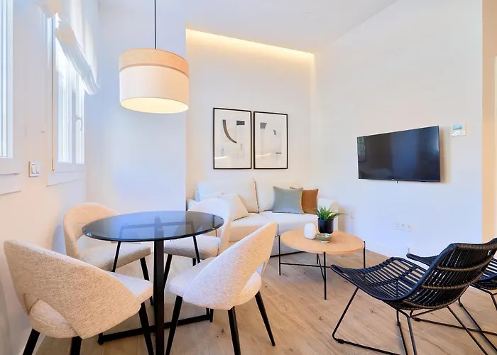Lofts Parque De Huelin * Malaga